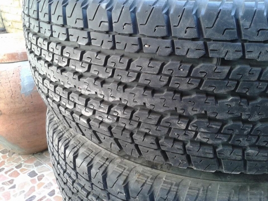 ฝากหน่อยครับเผื่อใครสนใจยางเดิมติดรถ bs 840 255/65/17 ปี 13 ดอเต็ม 90\% ชุดละ 3900 บาท ฝากหน่อยครับเผื่อใครสนใจยางเดิมติดรถ bs 840 255/65/17 ปี 13 ดอเต็ม 90\% ชุดละ 3900 บาท