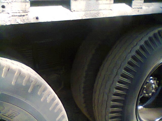 ขายHINO FL3H 195  10ล้อเพลาเดียวพื้นเรียบยาว 7.20 เมตร ขาย 850,000บาท