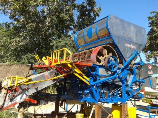 ขายชุดบน เกษตรพัฒนา ไอ้หนุ่มไวไฟปี 53 ตู้ คอ ใช้งานใด้ปกติ อุปกรณ์ตามรูป