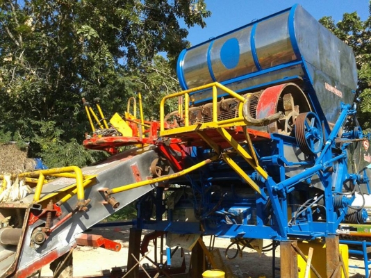 ขายชุดบน เกษตรพัฒนา ไอ้หนุ่มไวไฟปี 53 ตู้ คอ ใช้งานใด้ปกติ อุปกรณ์ตามรูป