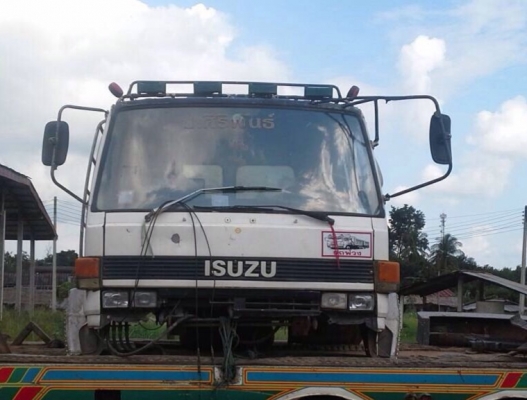 ขายหัวเก๋งสิบล้อ ISUZU rocky พร้อมอุปกรณ์ตามรูป ตู้แอร์ แป้นเบรคจิฟฟี่ ภายในครบ