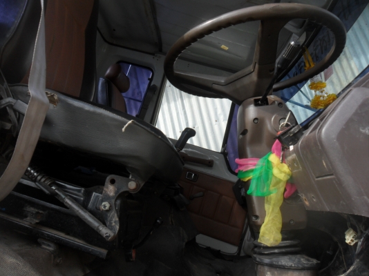 HINO KT 725  สองเพลา รถสวยๆ พร้อมใช้งาน รถอยู่..พิดโลก..คร๊าบ ราคาต่อรองได้ติดต่อ ช่างหมึก 087-5262497