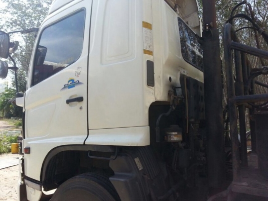 รถฮีโน่ 10 ล้อ  หัวลาก  320 แรงม้า. ปี 47  ( ขายแม่ , ลูก )  สนใจติดต่อ 081 - 6079515