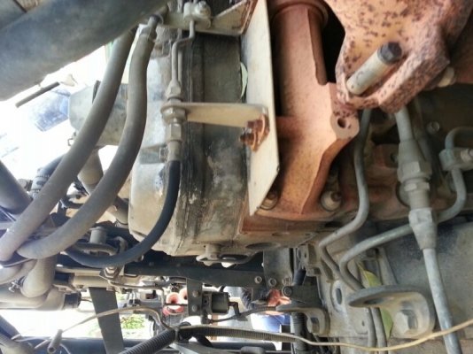 รถฮีโน่ 10 ล้อ  หัวลาก  320 แรงม้า. ปี 47  ( ขายแม่ , ลูก )  สนใจติดต่อ 081 - 6079515