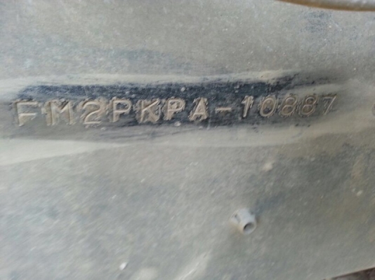 รถฮีโน่ 10 ล้อ  หัวลาก  320 แรงม้า. ปี 47  ( ขายแม่ , ลูก )  สนใจติดต่อ 081 - 6079515