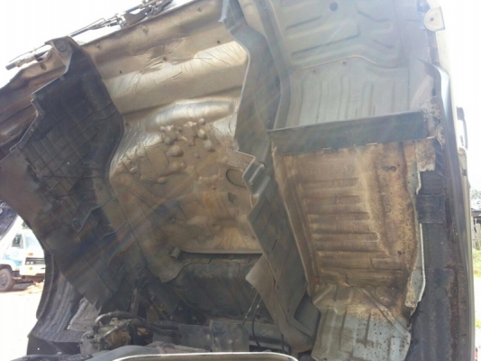 รถฮีโน่ 10 ล้อ  หัวลาก  320 แรงม้า. ปี 47  ( ขายแม่ , ลูก )  สนใจติดต่อ 081 - 6079515