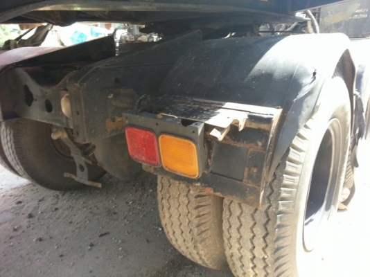 รถฮีโน่ 10 ล้อ  หัวลาก  320 แรงม้า. ปี 47  ( ขายแม่ , ลูก )  สนใจติดต่อ 081 - 6079515