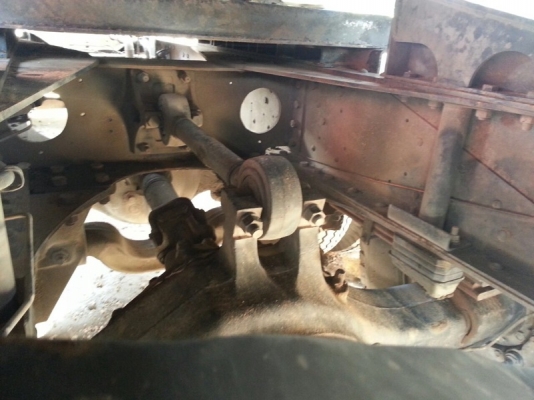 รถฮีโน่ 10 ล้อ  หัวลาก  320 แรงม้า. ปี 47  ( ขายเฉพาะแม่ . )   สนใจติดต่อ 081 - 6079515