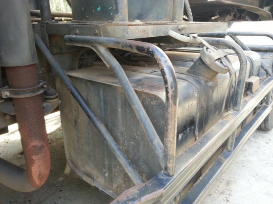 รถฮีโน่ 10 ล้อ  หัวลาก  320 แรงม้า. ปี 47  ( ขายเฉพาะแม่ . )   สนใจติดต่อ 081 - 6079515