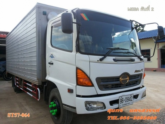 ขายด่วน รถบรรทุก 6 ล้อ HINO MEGA 150 แรงEURO-2 ตู้ 3 บาน รถห้างแท้ สภาพเดิมๆสวย พร้อมใช้สุดๆ ราคาสุดคุ้ม