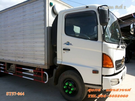 ขายด่วน รถบรรทุก 6 ล้อ HINO MEGA 150 แรงEURO-2 ตู้ 3 บาน รถห้างแท้ สภาพเดิมๆสวย พร้อมใช้สุดๆ ราคาสุดคุ้ม