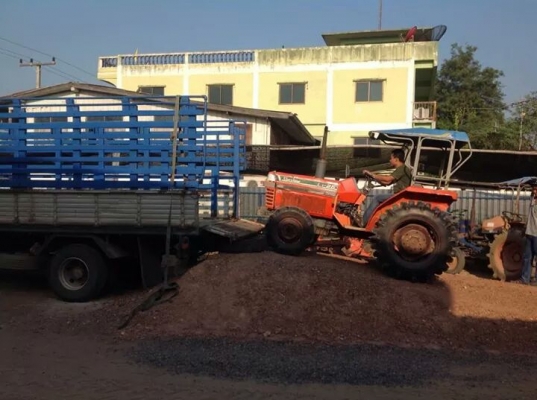 ปัญญาแทรคเตอร์มาแล้ว...จัดมาให้ครับ คูโบต้า L1-26 พร้อมผาน6 จัดส่ง อ.แม่วงค์ จ.นครสวรรค์