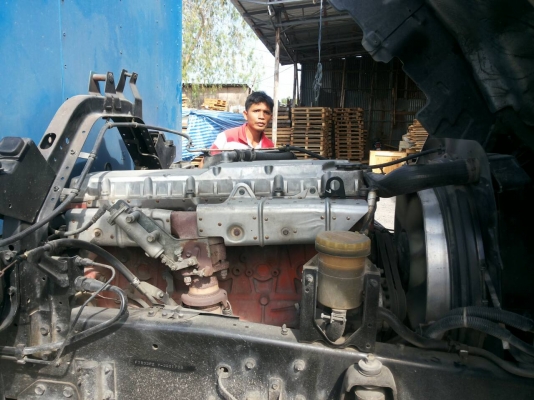 รถบรรทุก 6ล้อใหญ่ ISUZU  รุ่น FTR ปี2547 ราคา 870,000 บ.