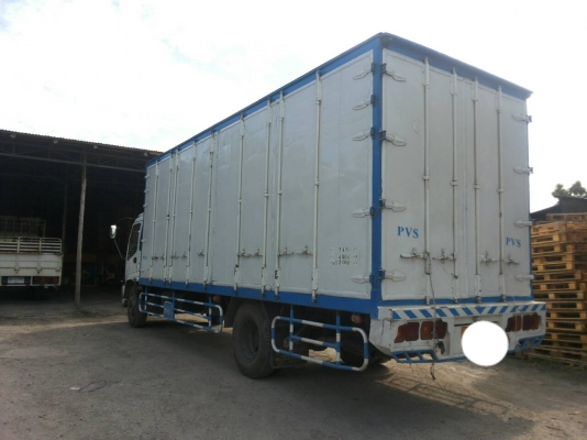 รถบรรทุก 6ล้อใหญ่ ISUZU  รุ่น FTR ปี2547 ราคา 870,000 บ.