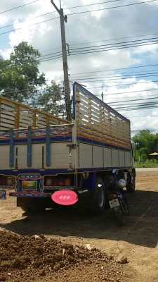 อีซูซุ2 เพลาไม่ดั้ม