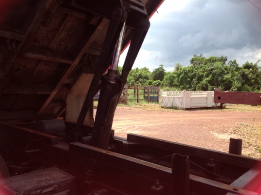 ขายรถบรรทุกหกล้อดัมพ์ HINO 500 FC9JELA เครื่อง JO5E-175 แรง ปี 54 ขายรถบรรทุกหกล้อดัมพ์ HINO 500 FC9JELA เครื่อง JO5E-175 แรง ปี 54