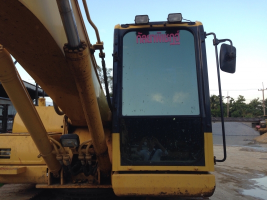 ขายดาวน์รถแบ็คโฮ  PC200-8MO (2คัน) คันละ190,000บาท