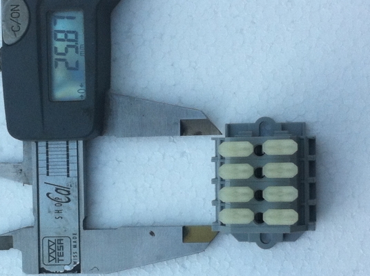 เทอร์มินัลบล็อก แผงต่อสายไฟ Terminal Block แบบกดเพื่อเสียบสายไฟแบบ 4 ช่อง มีที่ยึดด้านข้าง