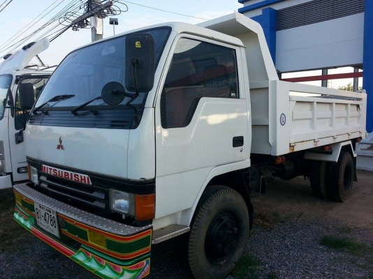 ขายดั้มMITSUBISHI CANTER 115แรง กระบะดั้ม5คิว เครื่องดี แคชซีสวย ภายในสวย สภาพพร้อมใช้งาน เอกสารพร้อมโอน  สนใจโทร090-8588220คุณนะ หรือ www.truck.in.th/498 ID:narong498 FB:ณรงค์ซื้อขายรถมือสอง(เว็บไซต์ส่วนตัว)  จัดไฟแนนซ์ได้ เงื่อนไขง่ายๆวันเดียวรับรถ