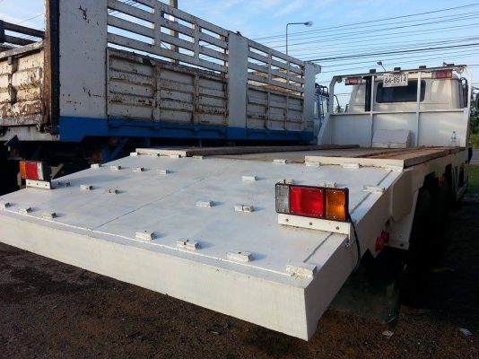 ขายเทรลเลอร์NISSAN UD CW30M เครื่อง225แรง 2เพลาหางใหญ่ขึ้นแบคโครุ่น320หรือ200ได้ พ.เพาเวอร์ เบรกทิฟฟี่ เครื่องดี แคชซีสวย ภายในสวย สภาพพร้อมใช้งาน เอกสารพร้อมโอน สนใจโทร090-8588220คุณนะ หรือ www.truck.in.th/498 ID:narong498  FB:ณรงค์ซื้อขายรถมือสอง(เว็บไซ