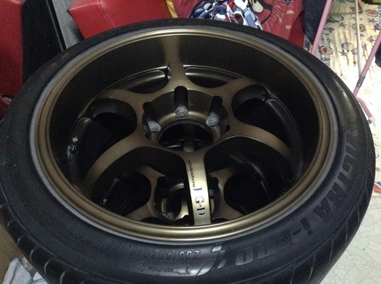 แม็ก RGD 18 นิ้วหน้า 8 หลัง 9 พร้อมยางอ่านรายละเอียดก่อนครับ