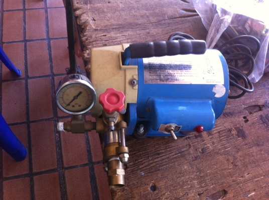 ปั๊มพ่นไอน้ำ/หมอก FUJIYAMA มอเตอร์ ขนาด 0.25 Kw.ให้แรงดันสูงใช้สำหรับ ติดตั้งเข้ากับหัวพ่นไอหมอก เพื่อคลายร้อน หรือสร้างบรรยากาศให้ดูชุ่มชื่น .