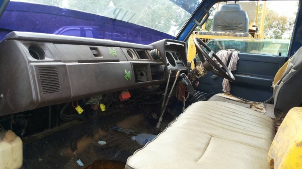 ขายรถบรรทุก 6 ล้อดัมพ์ TOYOTA BU91 เครื่อง 6BB1 145 แรงม้าปี 2537 ราคา 200000