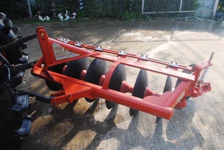 ขายรถไถ Kubota L 3408 (4WD) พร้อมมีดดันหน้าและผานพรวน สภาพพร้อมใช้งานครับ