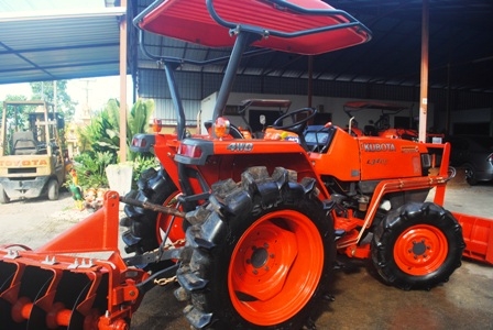 ขายรถไถ Kubota L 3408 (4WD) พร้อมมีดดันหน้าและผานพรวน สภาพพร้อมใช้งานครับ
