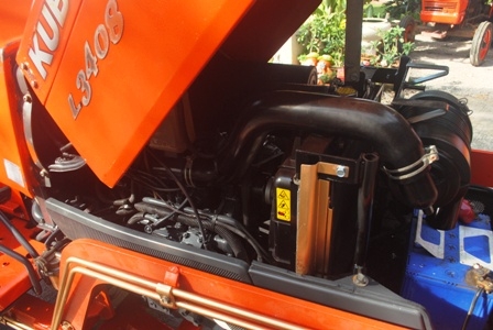 ขายรถไถ Kubota L 3408 (4WD) พร้อมมีดดันหน้าและผานพรวน สภาพพร้อมใช้งานครับ