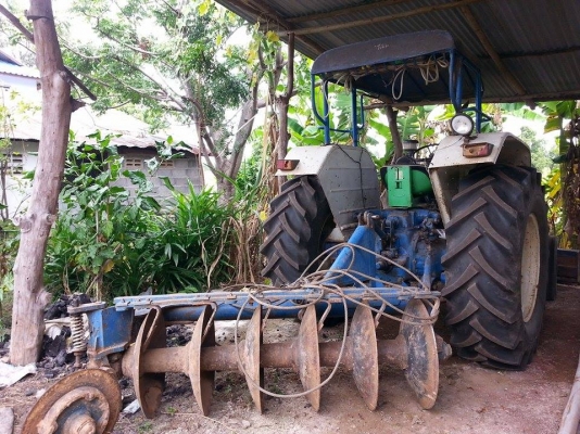 ขายรถไถFORD เครื่องT1 อุปกรณ์ดันหน้า-ผานหลัง เครื่องดี สภาพพร้อมใช้งาน สนใจโทร090-8588220คุณนะ หรือ www.truck.in.th/498 ID:narong498  FB:ณรงค์ซื้อขายรถมือสอง(เว็บไซต์ส่วนตัว)