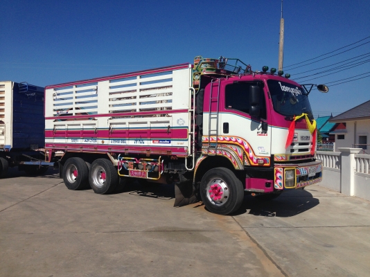 ขายกระบะ สิบล้อไม่ดั๊ม อู่ st