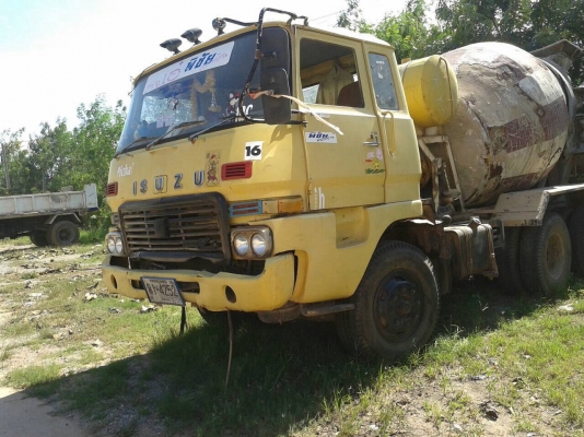 ขายรถโม่ปูนพร้อมใช้ 10 ล้อ 2 เพลา เครื่อง 260 แรงม้า คัสซีสวย เบรคทิฟฟี่ เพาวเวอร์ ทะเบียนพร้อมโอนครับ