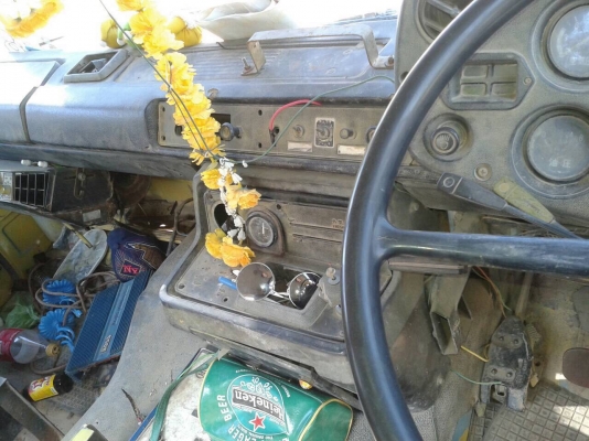 ขายรถโม่ปูนพร้อมใช้ 10 ล้อ 2 เพลา เครื่อง 260 แรงม้า คัสซีสวย เบรคทิฟฟี่ เพาวเวอร์ ทะเบียนพร้อมโอนครับ