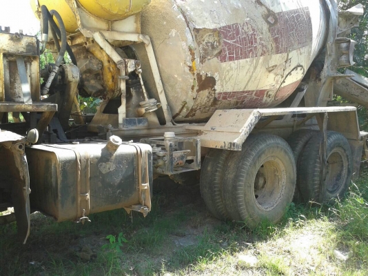 ขายรถโม่ปูนพร้อมใช้ 10 ล้อ 2 เพลา เครื่อง 260 แรงม้า คัสซีสวย เบรคทิฟฟี่ เพาวเวอร์ ทะเบียนพร้อมโอนครับ