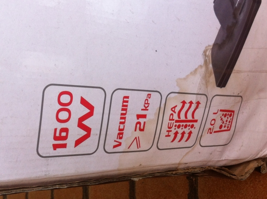 เครื่องดูดฝุ่นและดูดน้ำได้ MIX ขนาด 1600 W. มีล้อลากทำงานเงียบ ถังจุขนาดใหญ่่