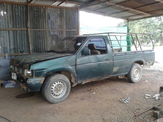 ขายถูก NISSAN เครื่อง TD25 สภาพใช้งานได้ ราคาต่อรองได้ครับ