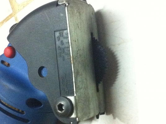 เลื่อยวงเดือน Westfalia ของ อังกฤษ ขนาดเล็กใช้ตัดไม้ พลาสติกได้อย่างสะดวกใช้งานง่ายปรับและเปลี่ยนใบง่าย