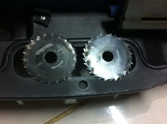 เลื่อยวงเดือน Westfalia ของ อังกฤษ ขนาดเล็กใช้ตัดไม้ พลาสติกได้อย่างสะดวกใช้งานง่ายปรับและเปลี่ยนใบง่าย