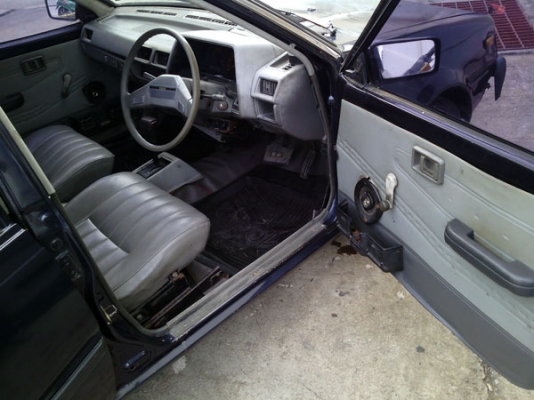 B11 FFเปลี่ยนเครื่องใหม่ เกียร์Autoแอร์เย็นแม็คพร้อมโอน