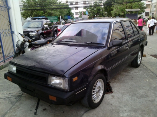 B11 FFเปลี่ยนเครื่องใหม่ เกียร์Autoแอร์เย็นแม็คพร้อมโอน