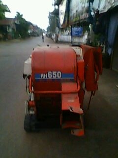 รถนวดข้าวเดินตาม KUBOTA  RH650