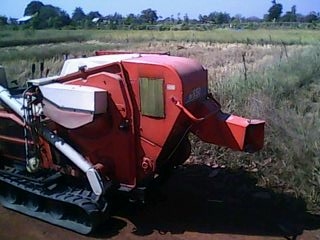 รถนวดข้าวเดินตาม KUBOTA RH650 รถนวดข้าวเดินตาม KUBOTA RH650