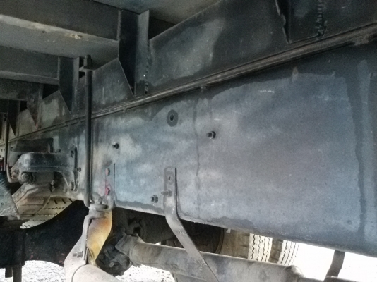 ขายรถ ISUZU ROCKY เครื่อง 6BD1 165 แรงม้า ตู้บรรทุก 10 บาน