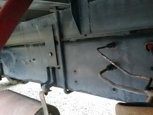 ขายรถ ISUZU ROCKY เครื่อง 6BD1 165 แรงม้า ตู้บรรทุก 10 บาน