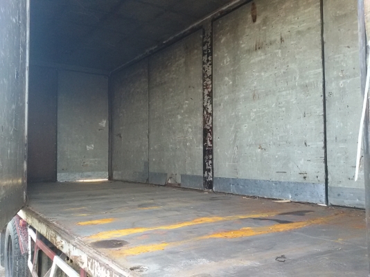 ขายรถ ISUZU ROCKY เครื่อง 6BD1 165 แรงม้า ตู้บรรทุก 10 บาน