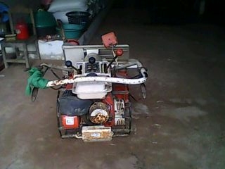 รถเกี่ยวข้าวพร้อมมัด KUBOTA HF52L รถเกี่ยวข้าวพร้อมมัด KUBOTA HF52L