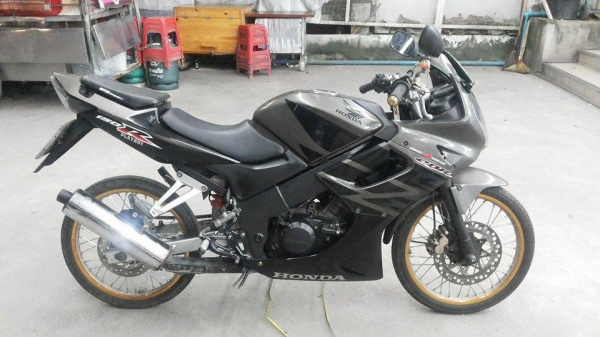 ****ขายcbrปี48 ตัวใหม่ กุญแจ2ชั้น ตามสภาพเครื่องแน่นๆแรงๆ พรบขาดเกิน3ปี