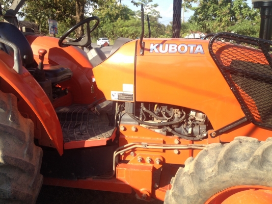 ขายรถไถ KUBOTA M7040 พร้อมอุปกรณ์ ดันหน้าและผานพรวน ขายรถไถ KUBOTA M7040 พร้อมอุปกรณ์ ดันหน้าและผานพรวน