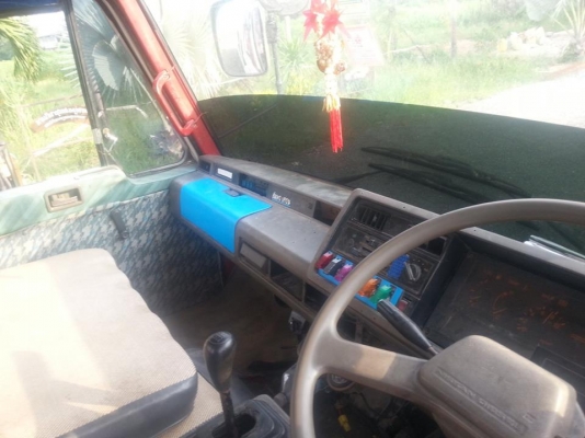 ขายด่วนรถ6ล้อติดเครน3ตัน